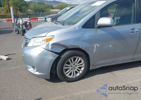 2011 Toyota Sienna Xle V6/Xle V6 Auto Access Seat z USA, uszkodzony, nr VIN 5TDYK3DC0BS120366